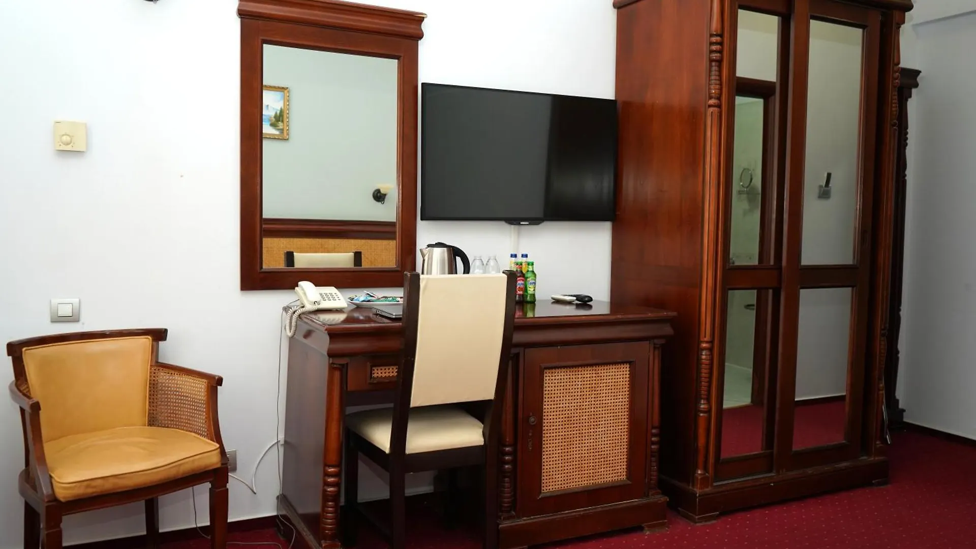 Hotel Bliss Bucharest 3*,  Romania